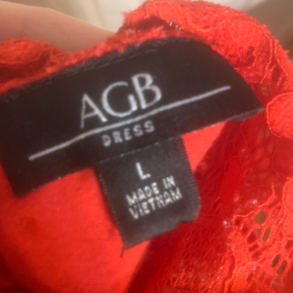 RED lace dress short and flowy - Picture 2 of 4